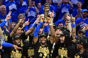 米乐官方网站-NBA全明星周末即将来临，球迷期待