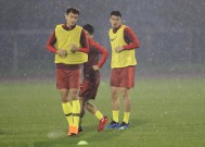 米乐官网app-热衷足球赛事，球队备战全力出击