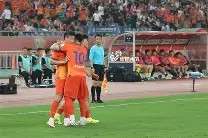 米乐官网app-反复搏杀！连续战平，实力得到认可