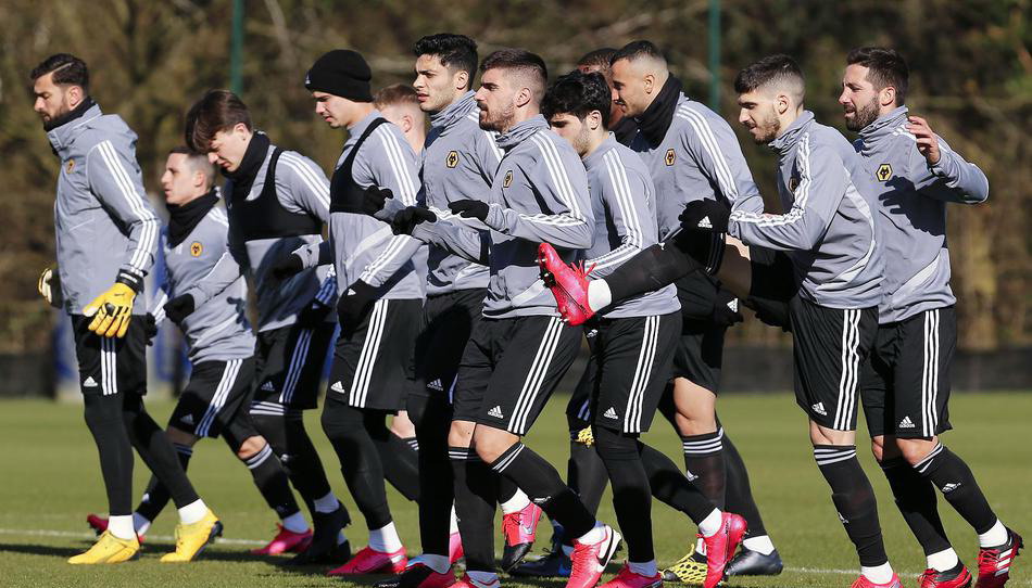 球队备战劲旅比赛，主帅集训现况解析