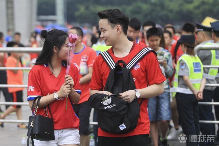 重庆力帆连续三轮不败，主场击败天津天海的简单介绍